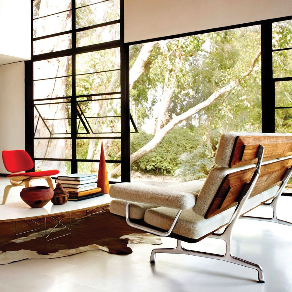 Eames Sofa ES108