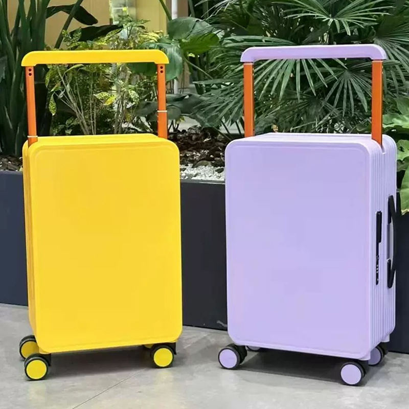 Travel in Style – 24-Inch Lightweight Cabin Suitcase with Silent Wheels & Large Storage Space
