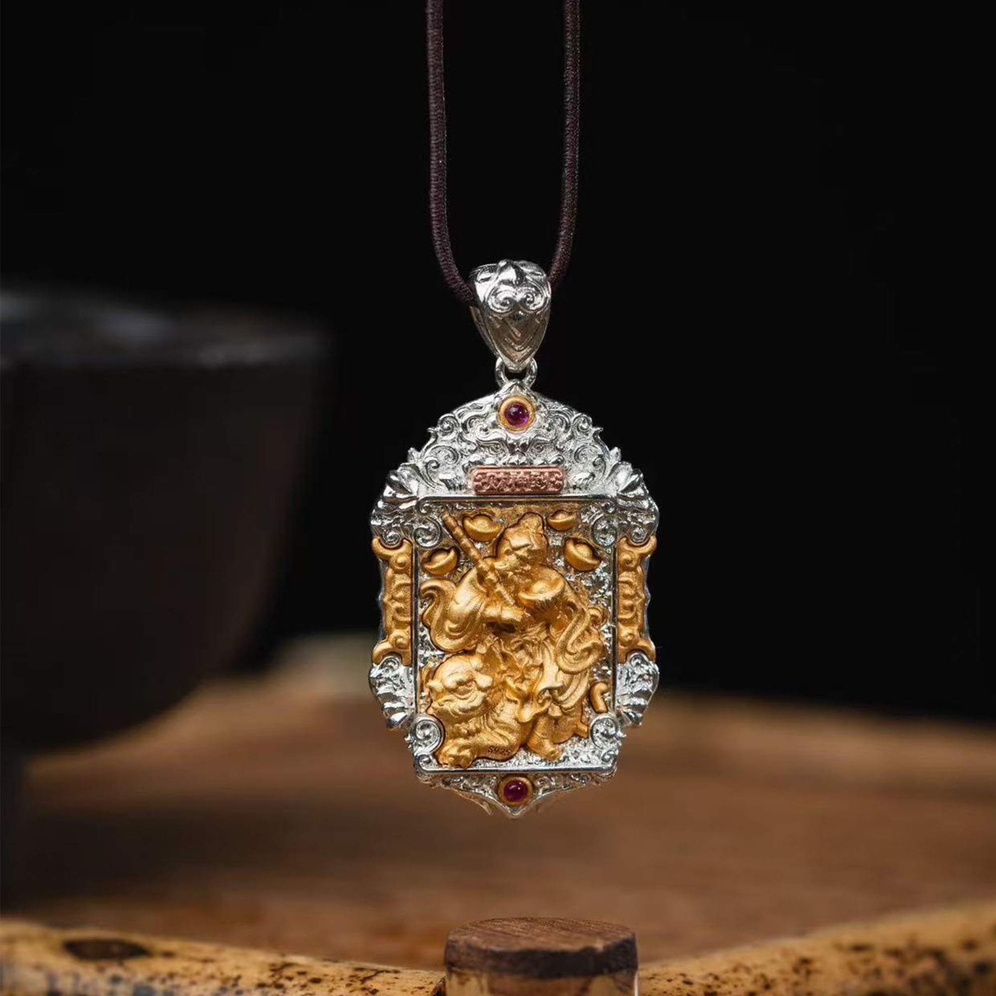 Eastern Taoist Wealth Talisman Necklace – Handcrafted Symbol of Fortune