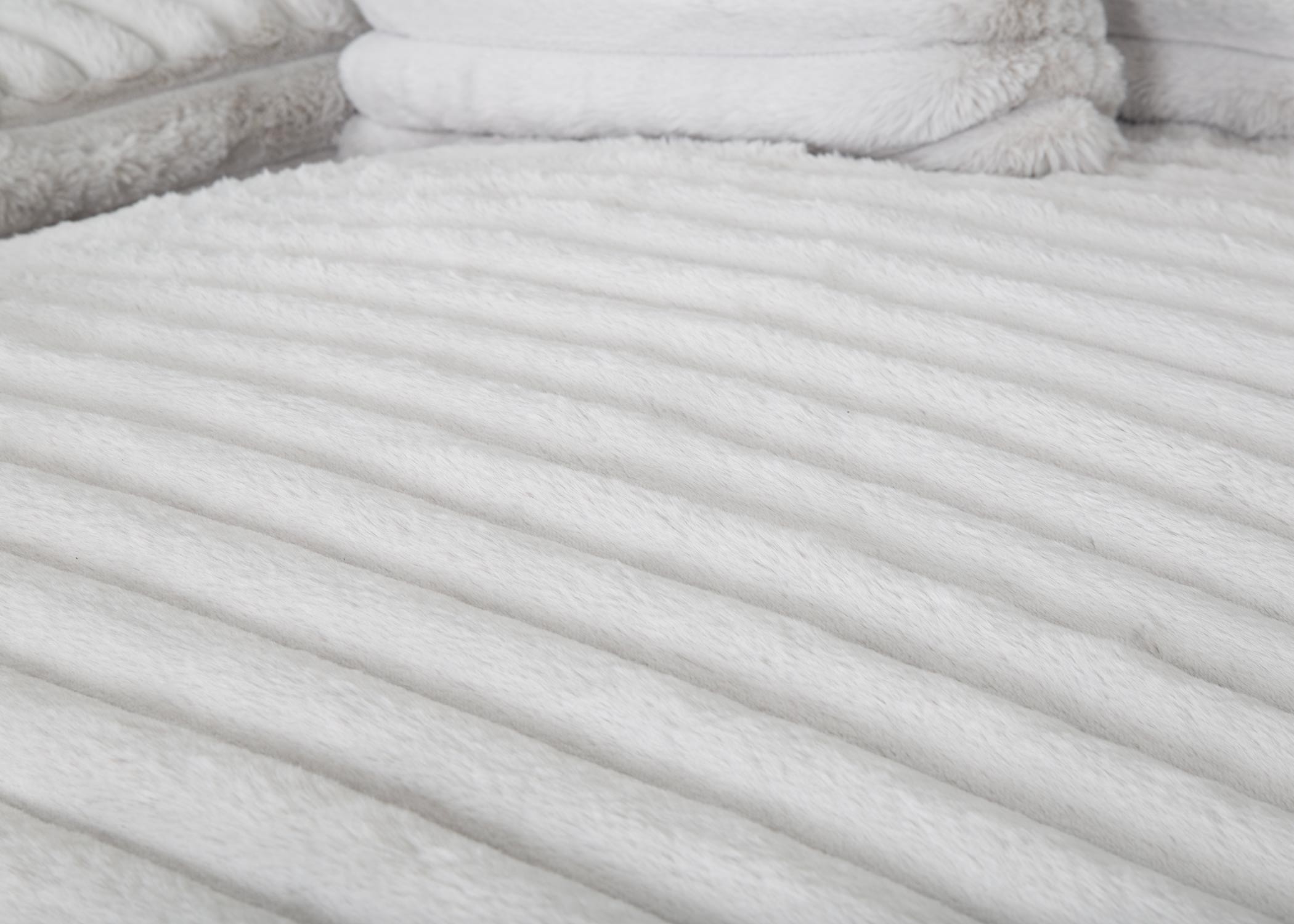 ⭐⭐⭐⭐⭐【Last Day Specials】Grand Home Theatre Chaise Lounge w/ Dual USB Charging Ports in Cloud Dove ,On-site assembly within three days！