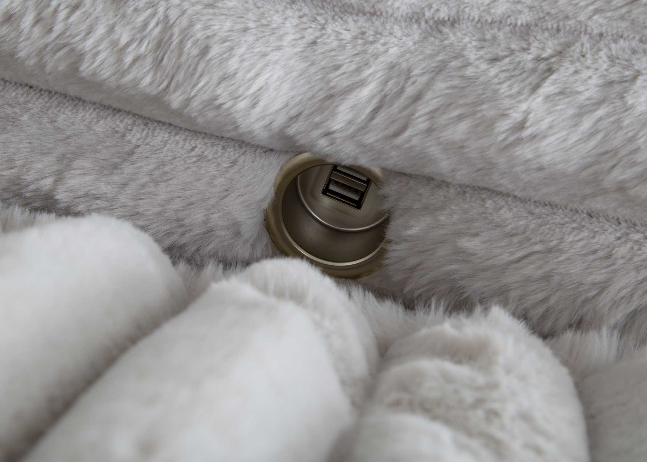 ⭐⭐⭐⭐⭐【Last Day Specials】Grand Home Theatre Chaise Lounge w/ Dual USB Charging Ports in Cloud Dove ,On-site assembly within three days！