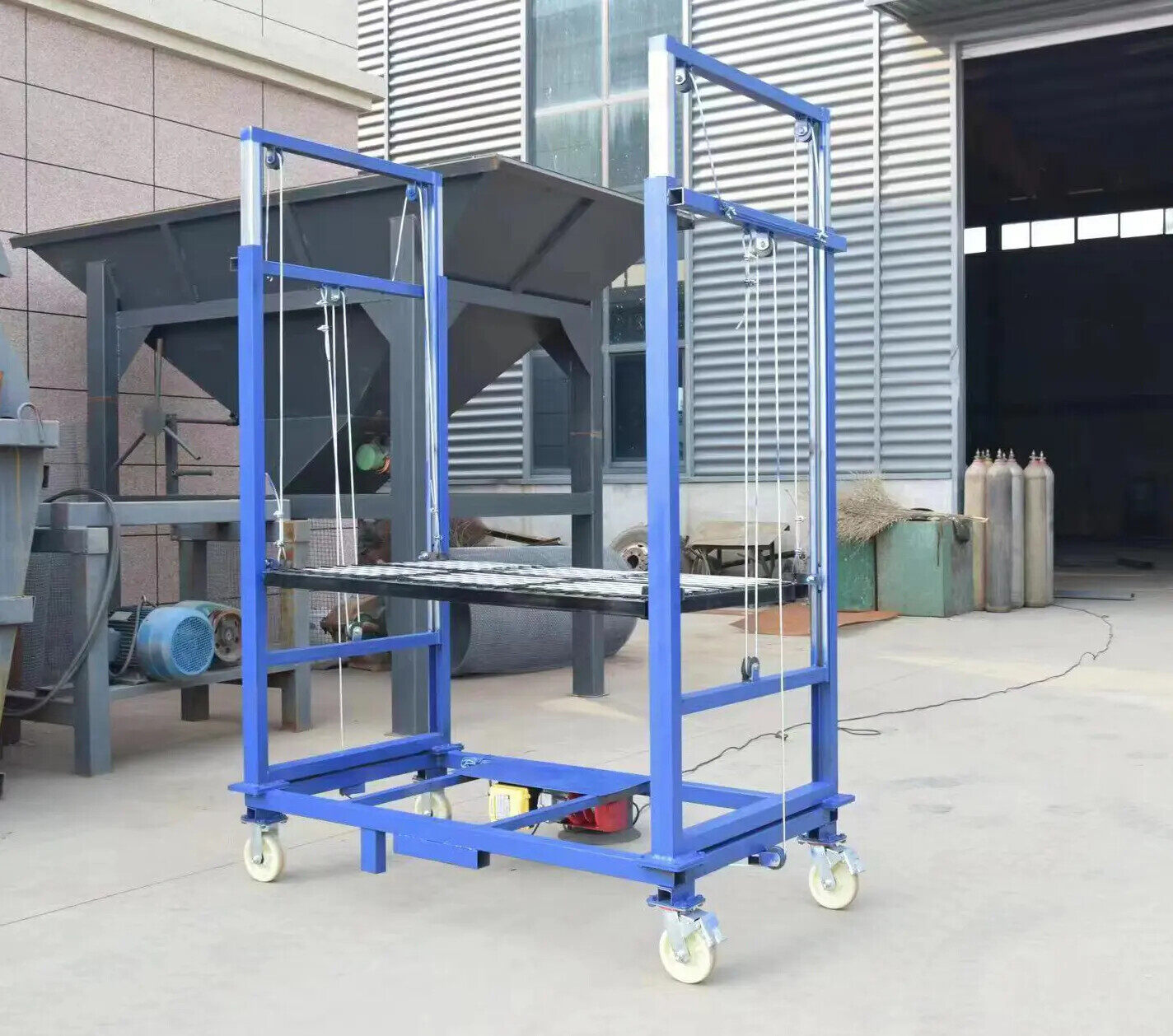 🔥[Limited time price reduction]Multiple Models Foldable Electric Scaffolding Lift Platform(Loads Up To 500KG!)‼️‼️