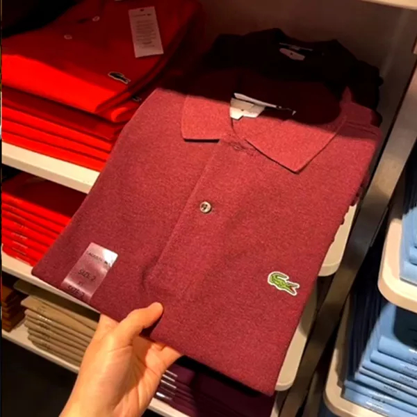 Klassisches LACOSTE Polo! [Unisex] Erhältlich in 20 Farben! Hergestellt aus hochwertigem Stoff / weich und bequem / pillingfrei / formbeständig / farbecht.