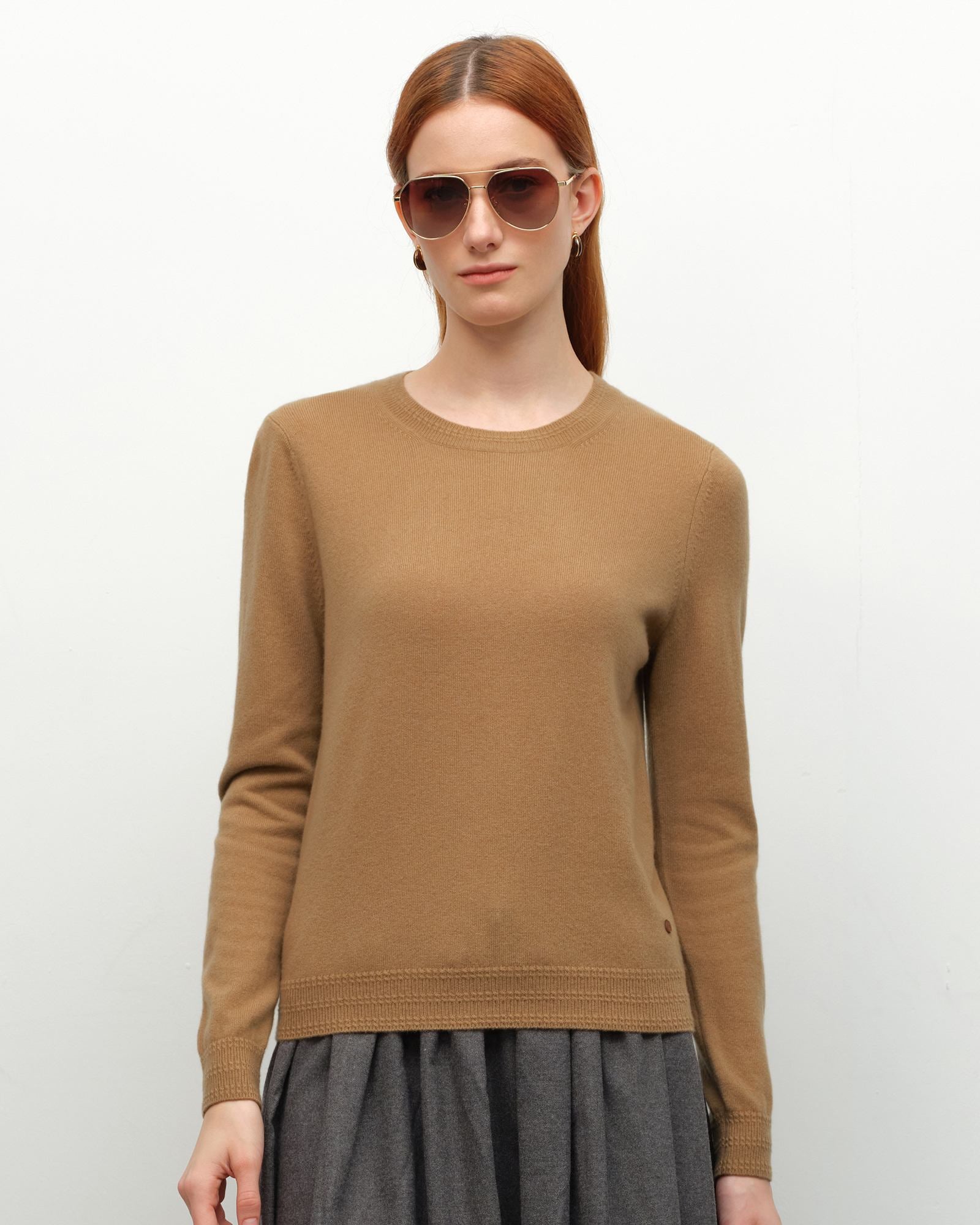 Classic Women's Cashmere Crewneck Sweater