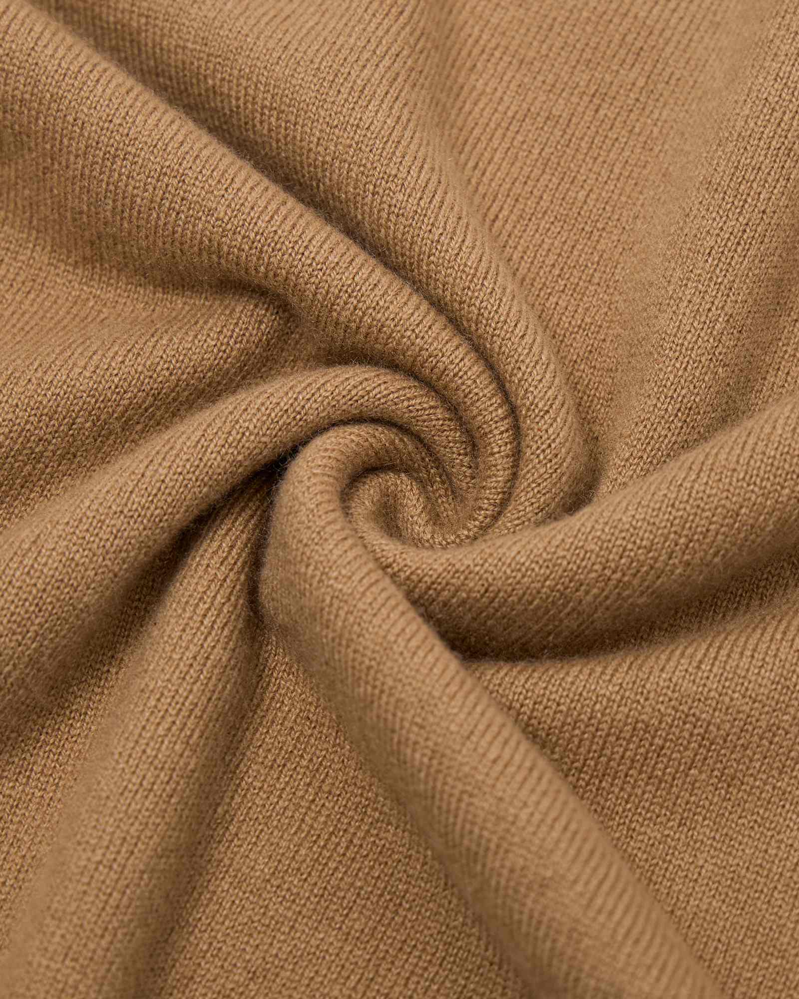Classic Women's Cashmere Crewneck Sweater