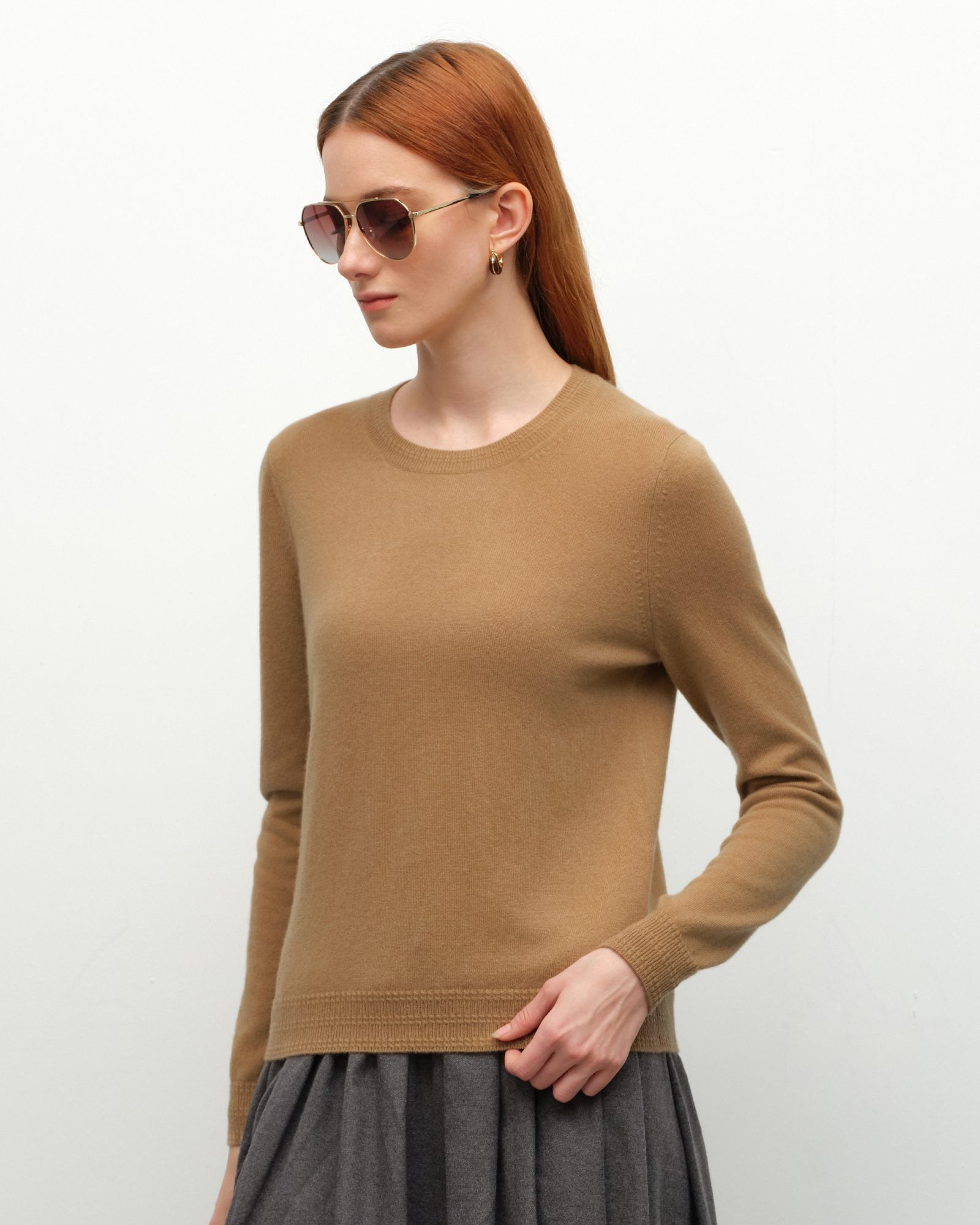Classic Women's Cashmere Crewneck Sweater