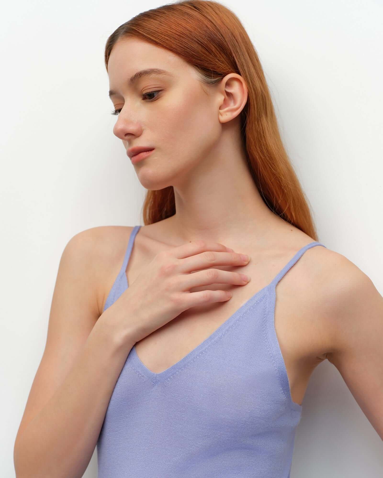Lightweight Cashmere Silk V-Neck Tank