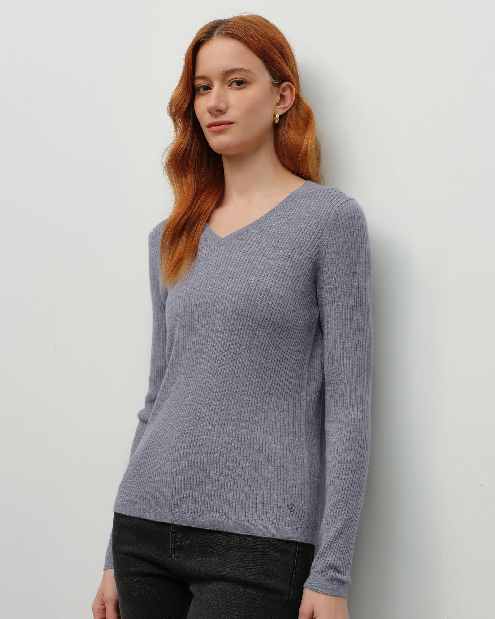 Soft Ribbed V-Neck Cashmere Sweater