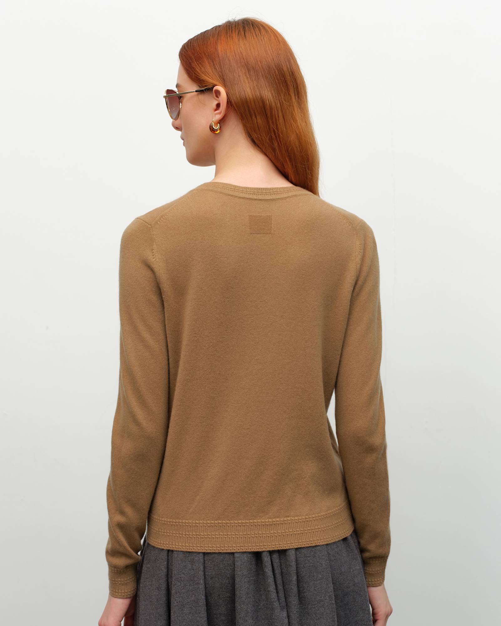 Classic Women's Cashmere Crewneck Sweater